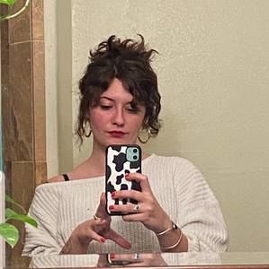 Meet your Posher, Caroline